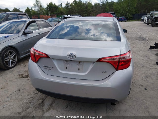 Toyota COROLLA LE 2018 2T1BURHE7JC088148 Image 16