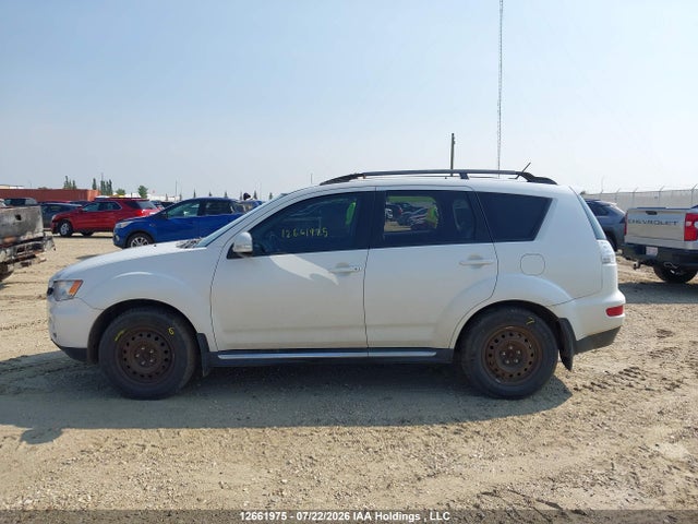 Продажа на аукционе авто 2013 Mitsubishi Outlander Xls, vin: JA4JT5AX3DU606762, номер лота: 12661975