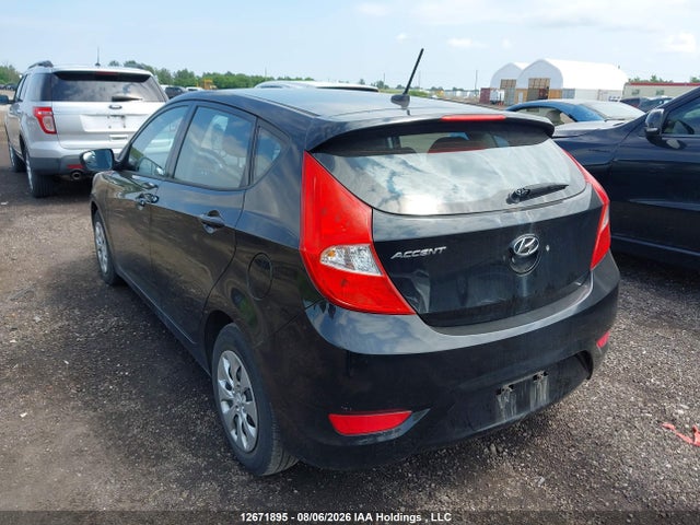 12671895 :رقم المزاد ، KMHCT5AEXFU220271 vin ، 2015 Hyundai Accent Gl مزاد بيع
