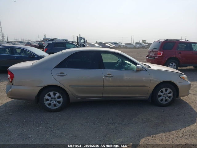 12671903 :رقم المزاد ، JTDBF32K330128597 vin ، 2003 Toyota Camry Le/xle مزاد بيع