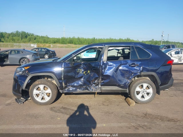 12671913 :رقم المزاد ، 2T3RWRFV2LW102736 vin ، 2020 Toyota Rav4 Hybrid Xle مزاد بيع