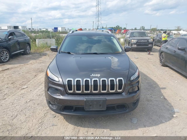 Продаж на аукціоні авто 2015 Jeep Cherokee Latitude Fwd, vin: 1C4PJLCS7FW720525, номер лоту: 12671958