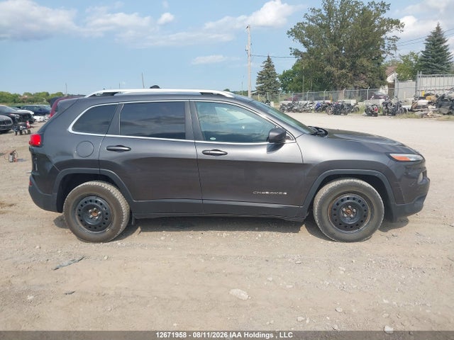 Продаж на аукціоні авто 2015 Jeep Cherokee Latitude Fwd, vin: 1C4PJLCS7FW720525, номер лоту: 12671958