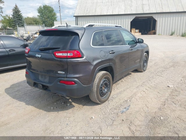 Продаж на аукціоні авто 2015 Jeep Cherokee Latitude Fwd, vin: 1C4PJLCS7FW720525, номер лоту: 12671958
