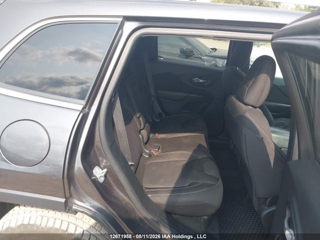 Продаж на аукціоні авто 2015 Jeep Cherokee Latitude Fwd, vin: 1C4PJLCS7FW720525, номер лоту: 12671958