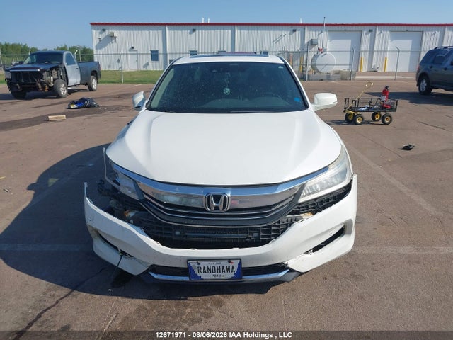 1HGCR2F08GA804073 Honda Accord Touring