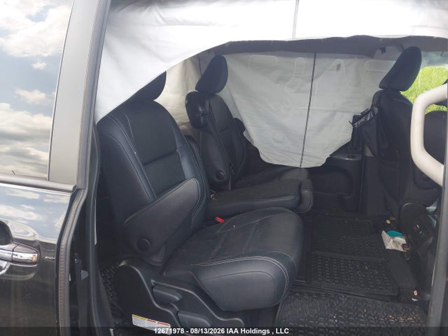 12671978 :رقم المزاد ، 5TDXZ3DC1HS805749 vin ، 2017 Toyota Sienna Se 8 Passenger مزاد بيع
