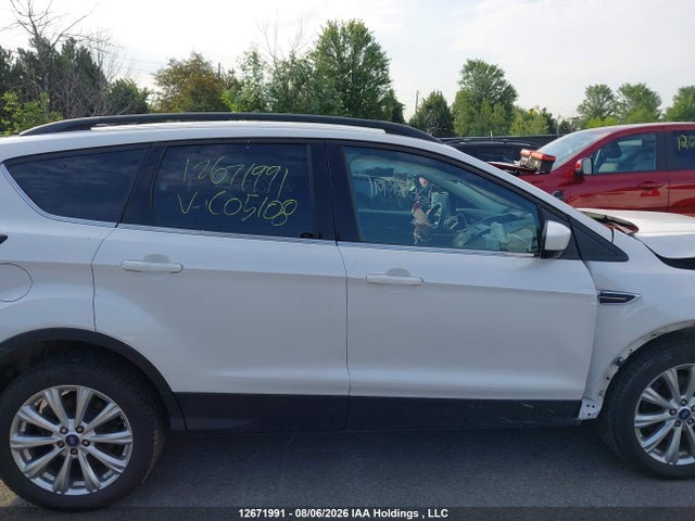 Ford ESCAPE SE 2017 1FMCU9GD4HUC05108 Image 14