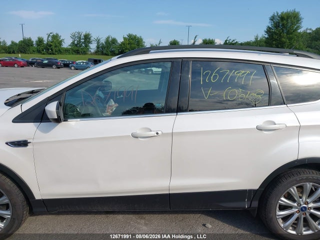 Ford ESCAPE SE 2017 1FMCU9GD4HUC05108 Image 15