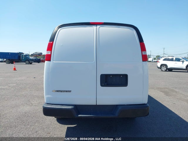 Chevrolet Express G2500 2023 1GCWGBFPXP1252896 Image 15