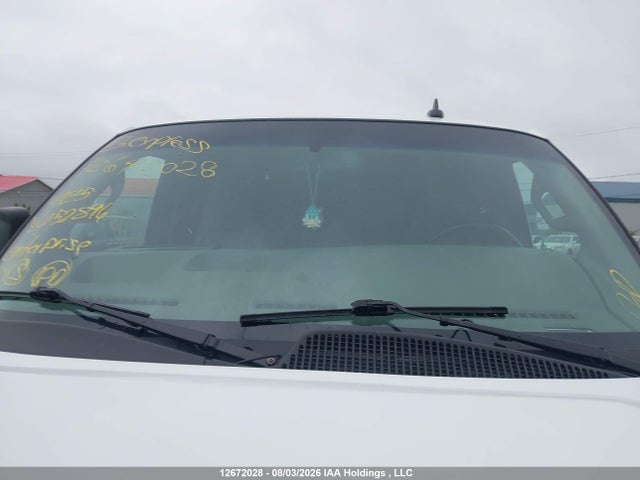 Chevrolet Express G2500 2023 1GCWGBFPXP1252896 Image 19