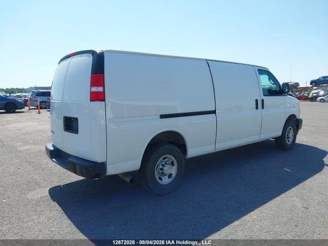 Chevrolet Express G2500 2023 1GCWGBFPXP1252896 Image 4