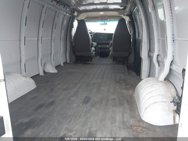 Chevrolet Express G2500 2023 1GCWGBFPXP1252896 Image 8