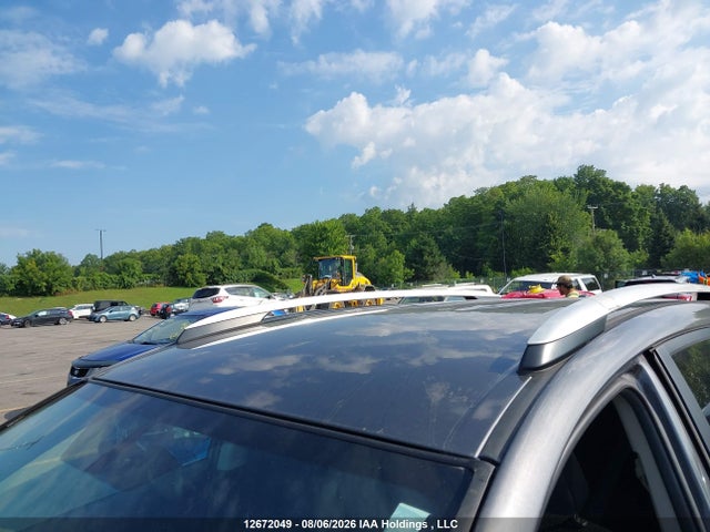 2T3BFREV8FW280366 Toyota RAV4 LE