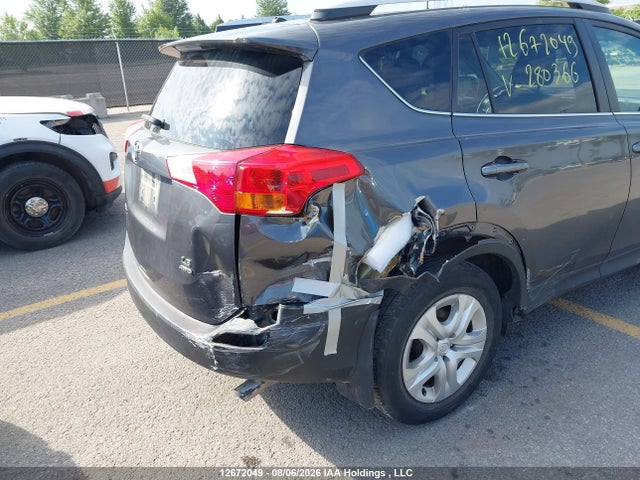 2T3BFREV8FW280366 Toyota RAV4 LE