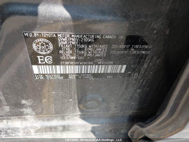 2T3BFREV8FW280366 Toyota RAV4 LE