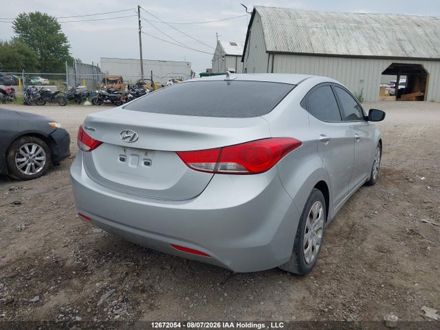 12672054 :رقم المزاد ، 5NPDH4AE9DH315416 vin ، 2013 Hyundai Elantra مزاد بيع