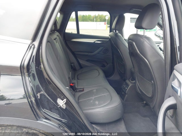BMW X1 2017 WBXHT3C36H5F81199 Image 8