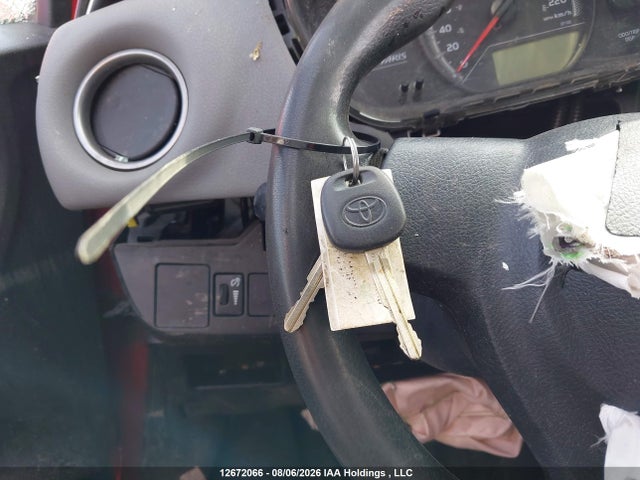 Продаж на аукціоні авто 2015 Toyota Yaris Ce, vin: VNKJTUD34FA042155, номер лоту: 12672066