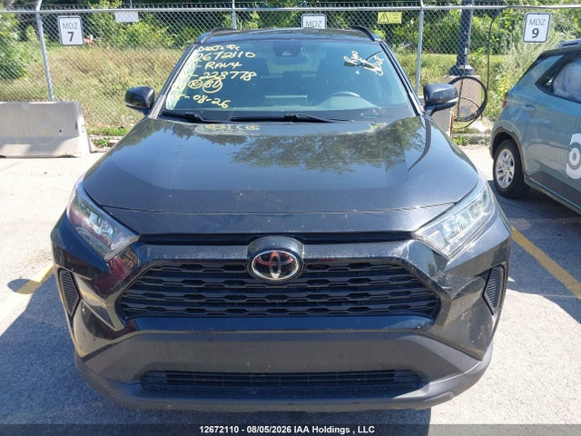 2021 Toyota Rav4 Le მანქანა იყიდება აუქციონზე, vin: 2T3B1RFVXMW228778, აუქციონის ნომერი: 12672110