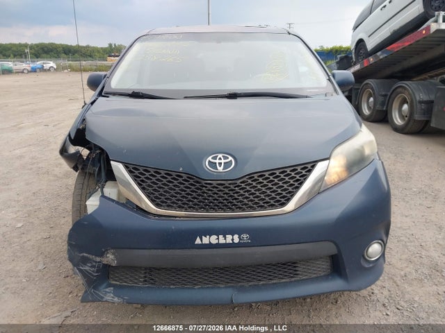 Продаж на аукціоні авто 2012 Toyota Sienna Sport, vin: 5TDXK3DC8CS258265, номер лоту: 12666875