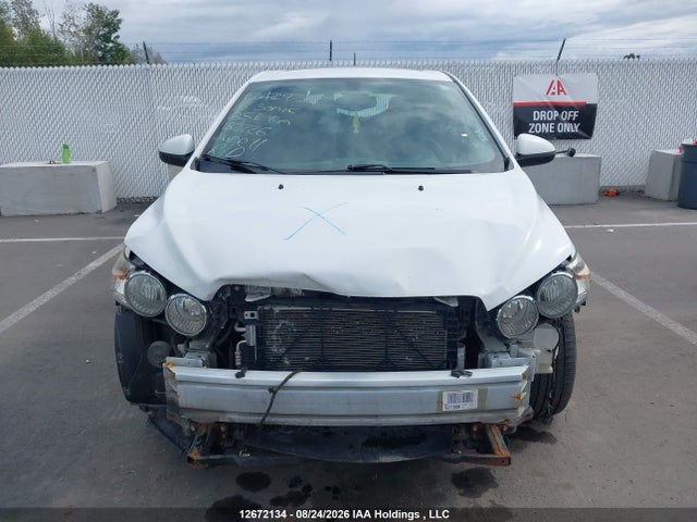 1G1JC6SH5F4182726 Chevrolet Sonic Lt Auto/lt Manual
