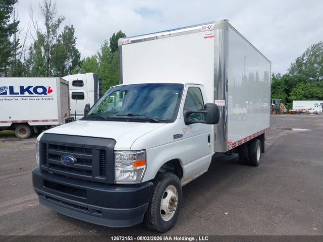 Продажа на аукционе авто 2024 Ford Econoline E450 Super Duty Cutaway Van, vin: 1FDXE4FN6RDD15123, номер лота: 12672153