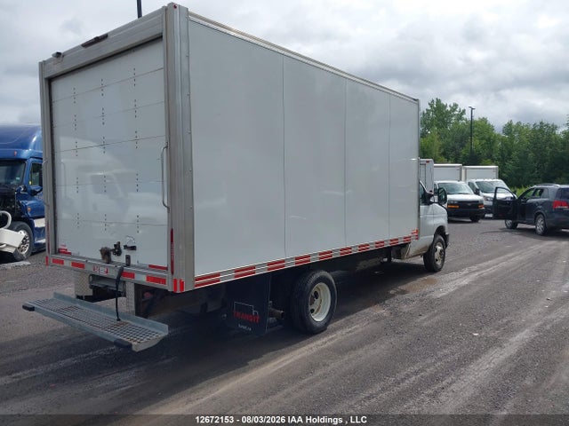 Продажа на аукционе авто 2024 Ford Econoline E450 Super Duty Cutaway Van, vin: 1FDXE4FN6RDD15123, номер лота: 12672153