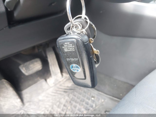 2T3RWRFV9KW001353 Toyota Rav4 Hybrid Xle