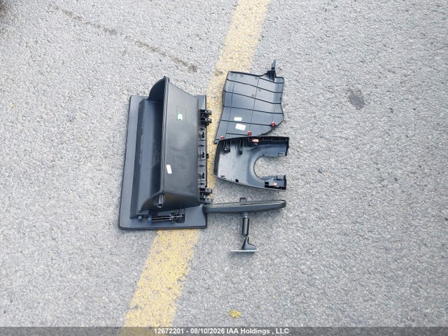 2T3RWRFV9KW001353 Toyota Rav4 Hybrid Xle