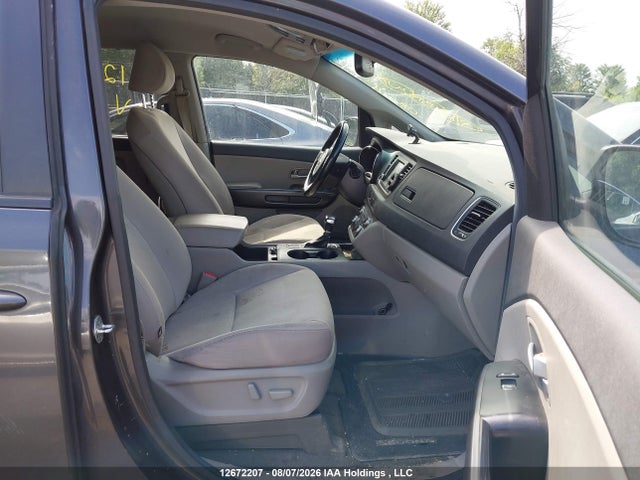 Продажа на аукционе авто 2017 Kia Sedona Lx/lx+, vin: KNDMB5C14H6322419, номер лота: 12672207