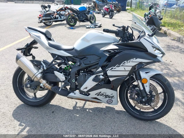 ML5ZXCS13SDA38034 Kawasaki Zx400 S