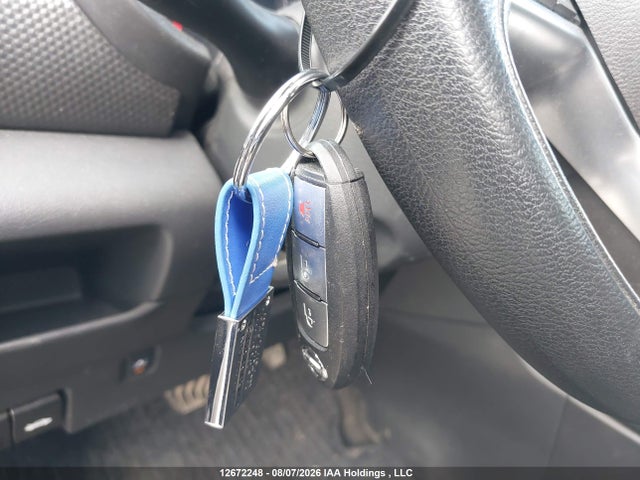 12672248 :رقم المزاد ، 3N1CP5CU2KL533657 vin ، 2019 Nissan Kicks S/sr/sv مزاد بيع