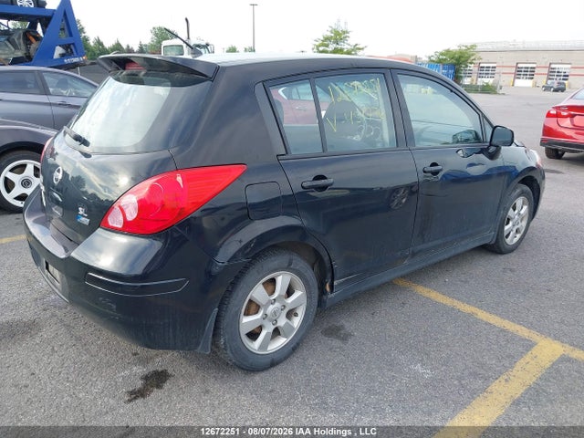 12672251 :رقم المزاد ، 3N1BC1CP2BL451776 vin ، 2011 Nissan Versa 1.8sl مزاد بيع