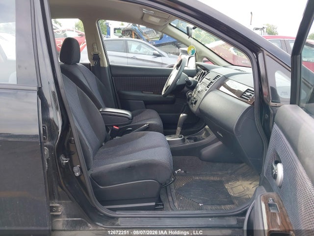 12672251 :رقم المزاد ، 3N1BC1CP2BL451776 vin ، 2011 Nissan Versa 1.8sl مزاد بيع