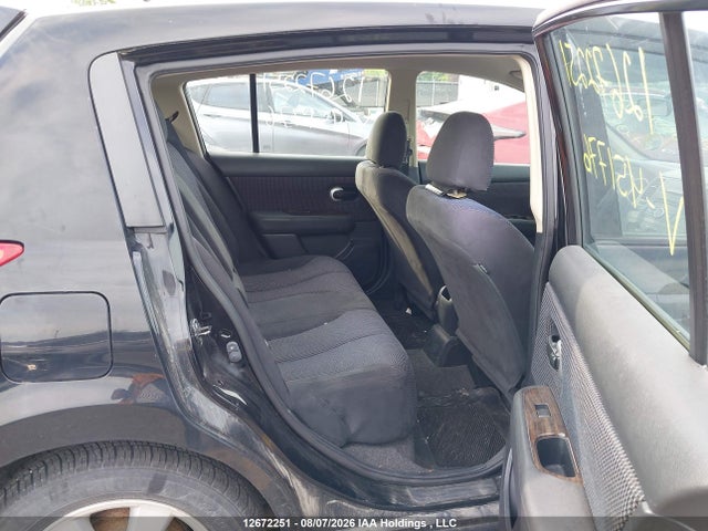 12672251 :رقم المزاد ، 3N1BC1CP2BL451776 vin ، 2011 Nissan Versa 1.8sl مزاد بيع