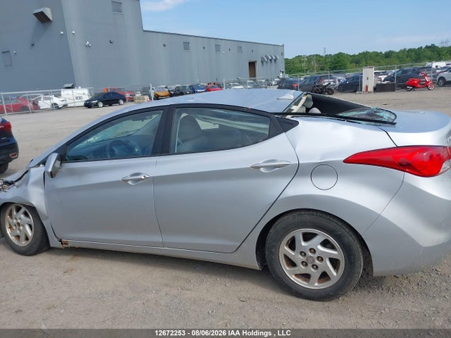 2013 Hyundai Elantra Gls/limited მანქანა იყიდება აუქციონზე, vin: 5NPDH4AE2DH293078, აუქციონის ნომერი: 12672253