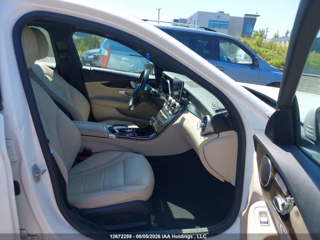 55SWF4KB1GU121256 Mercedes-Benz C 300 4matic