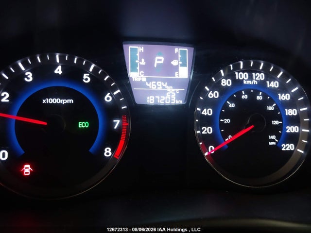 12672313 :رقم المزاد ، KMHCT5AE5FU211557 vin ، 2015 Hyundai Accent Le مزاد بيع