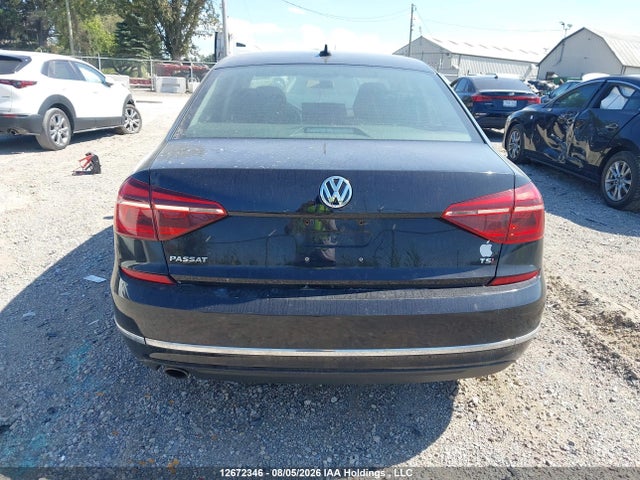 1VWAA7A37JC024960 Volkswagen Passat S/r-line
