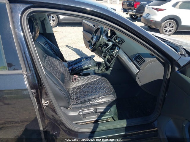 1VWAA7A37JC024960 Volkswagen Passat S/r-line