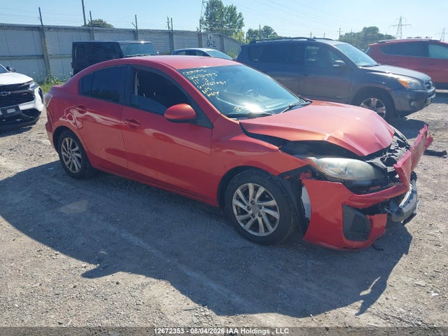 12672353 :رقم المزاد ، JM1BL1UF1B1467901 vin ، 2011 Mazda 3 I مزاد بيع