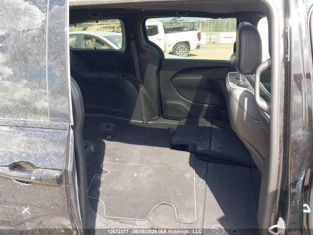 Chrysler Pacifica Limited 2025 2C4RC1GG2SR603404 Image 8