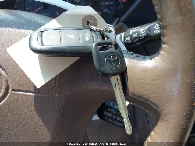12672382 :رقم المزاد ، 4T3ZF13C2YU195074 vin ، 2000 Toyota Sienna Le/xle مزاد بيع