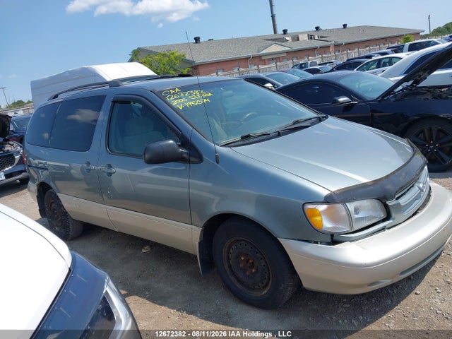 12672382 :رقم المزاد ، 4T3ZF13C2YU195074 vin ، 2000 Toyota Sienna Le/xle مزاد بيع