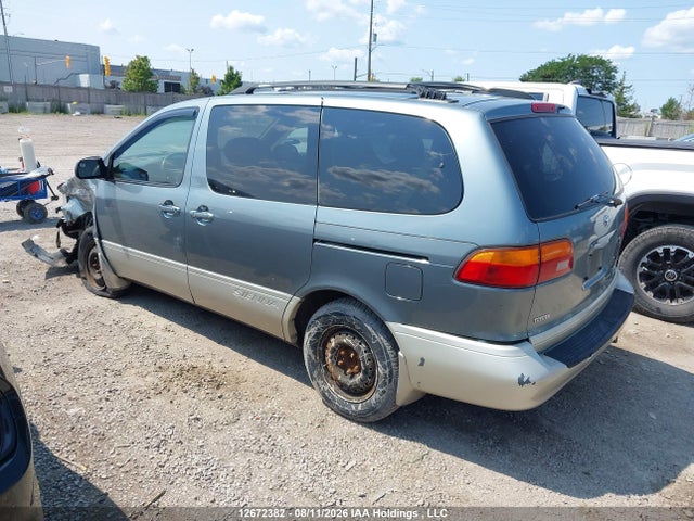 12672382 :رقم المزاد ، 4T3ZF13C2YU195074 vin ، 2000 Toyota Sienna Le/xle مزاد بيع