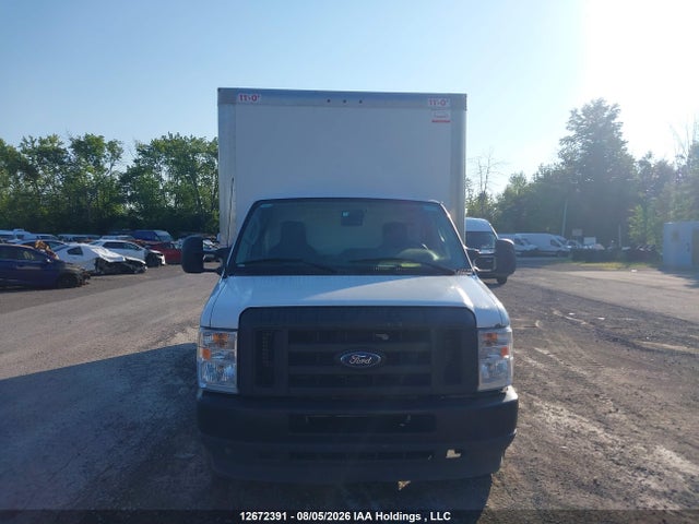 Ford Econoline E450 Super Duty Cutaway Van 2024 1FDXE4FN0RDD15103 Image 12