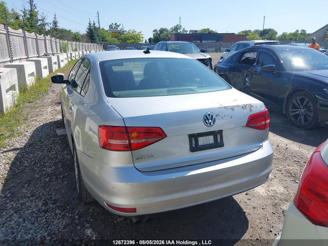 12672396 :رقم المزاد ، 3VW1K7AJ6FM257441 vin ، 2015 Volkswagen Jetta S مزاد بيع