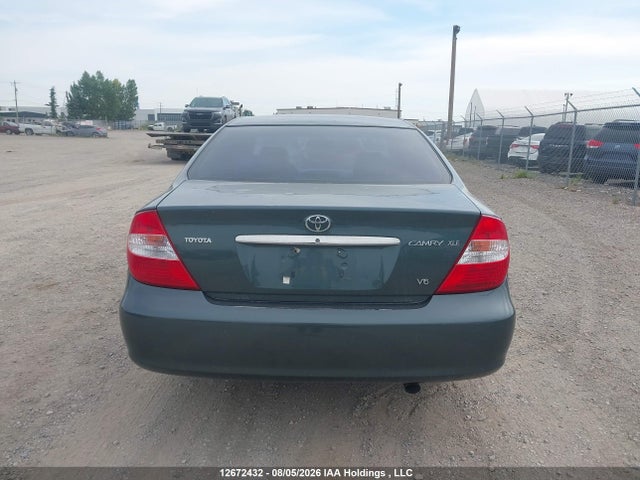 12672432 :رقم المزاد ، 4T1BF30K84U075808 vin ، 2004 Toyota Camry Le/xle/se مزاد بيع