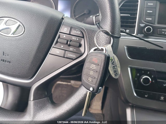 12672444 :رقم المزاد ، 5NPE24AF7HH463827 vin ، 2017 Hyundai Sonata Gl مزاد بيع